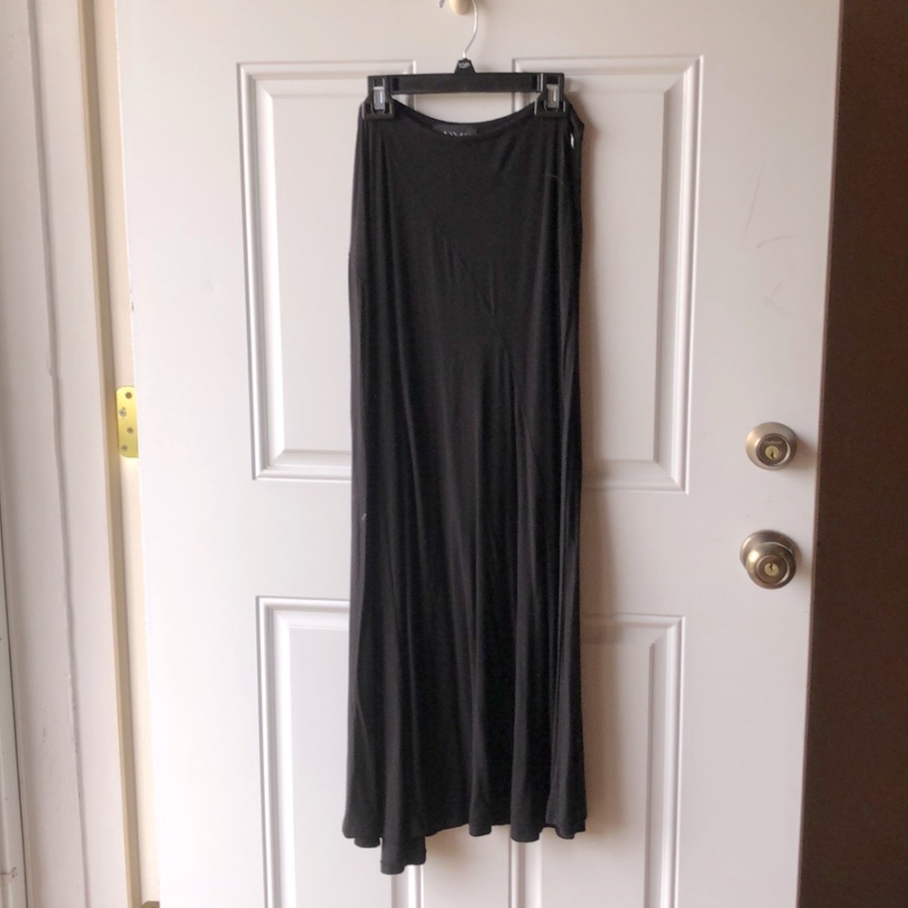 Black pencil skirt